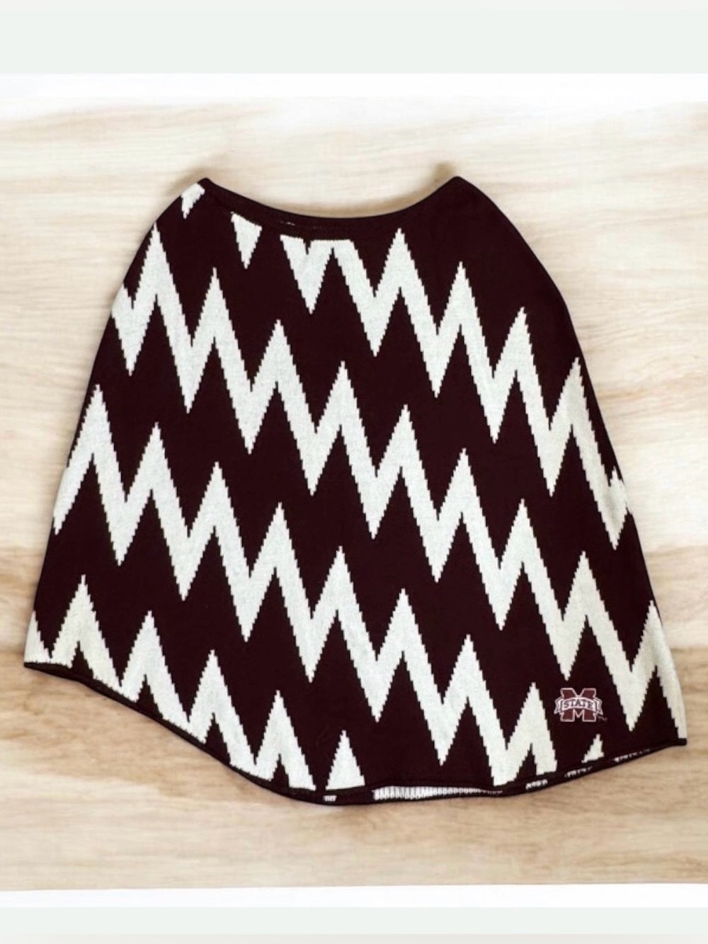 EMERSON STREET CLOTHING CO MSU Mississippi State sweater poncho size L/XL